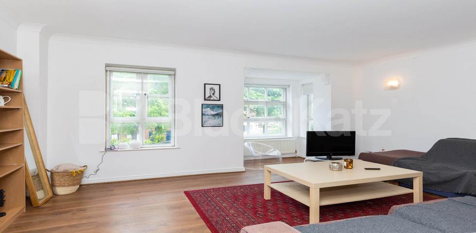 			4 Bedroom, 2 bath, 1 reception House			 Stock Orchard Crescent, Caledonian Road